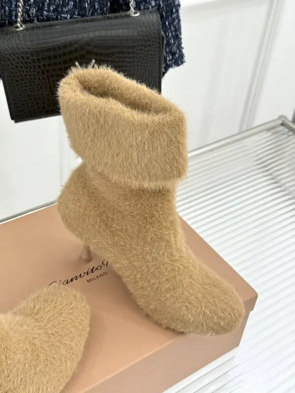 Gianvito Rossi Woolen Ankle boots on high heel — Photo 3