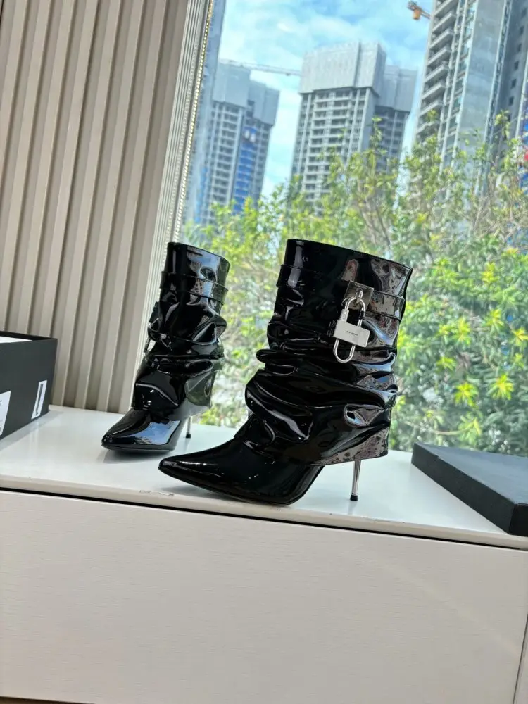 Givenchy — Ботильйони на високому підборах