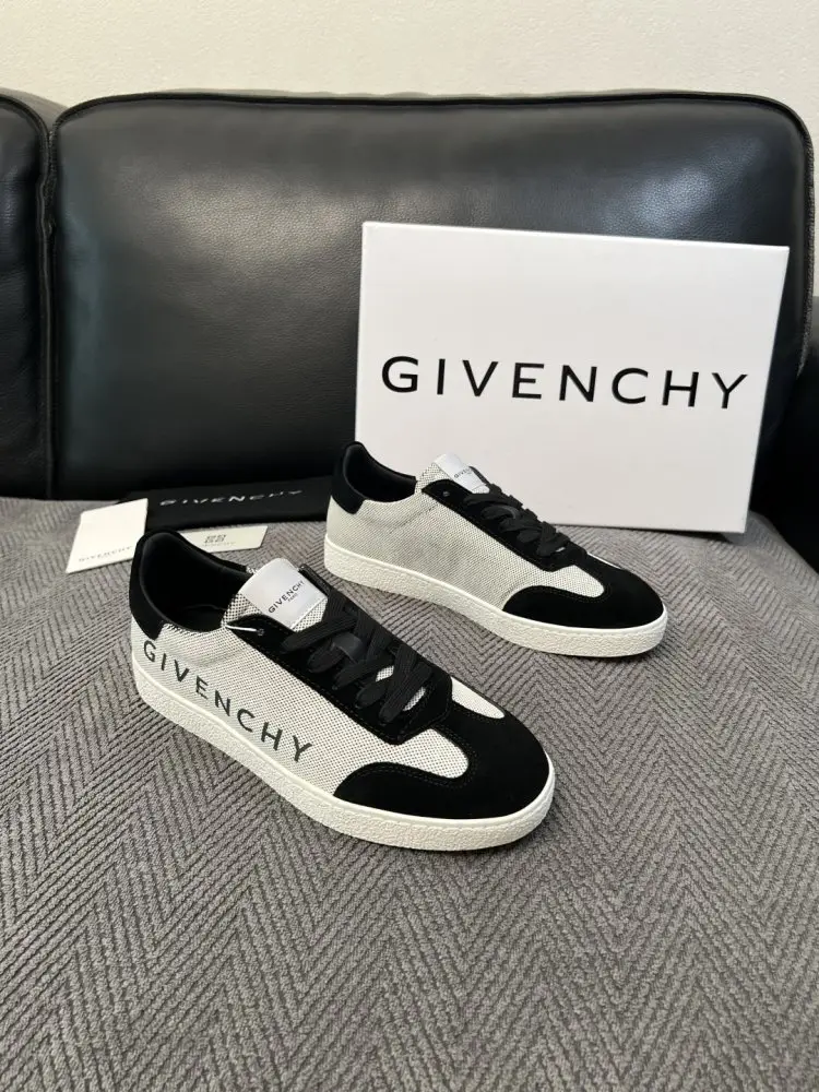 Givenchy — Shoes men's