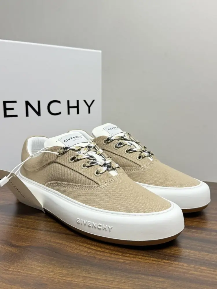 Givenchy — Кеды New City мужские