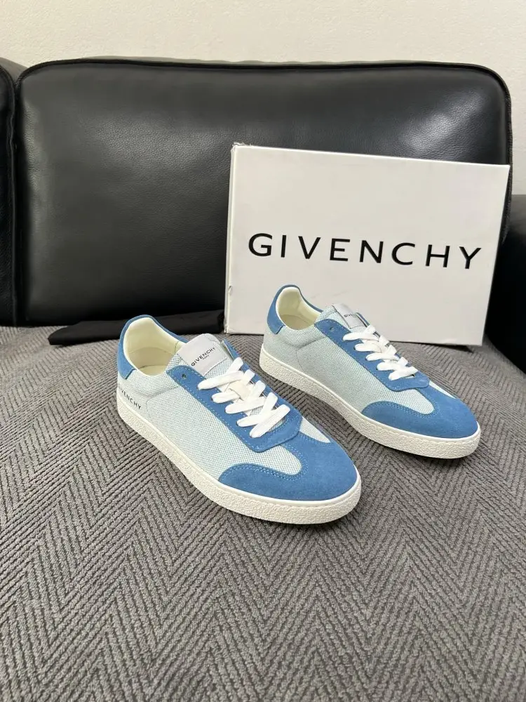 Givenchy — Sneakers men's