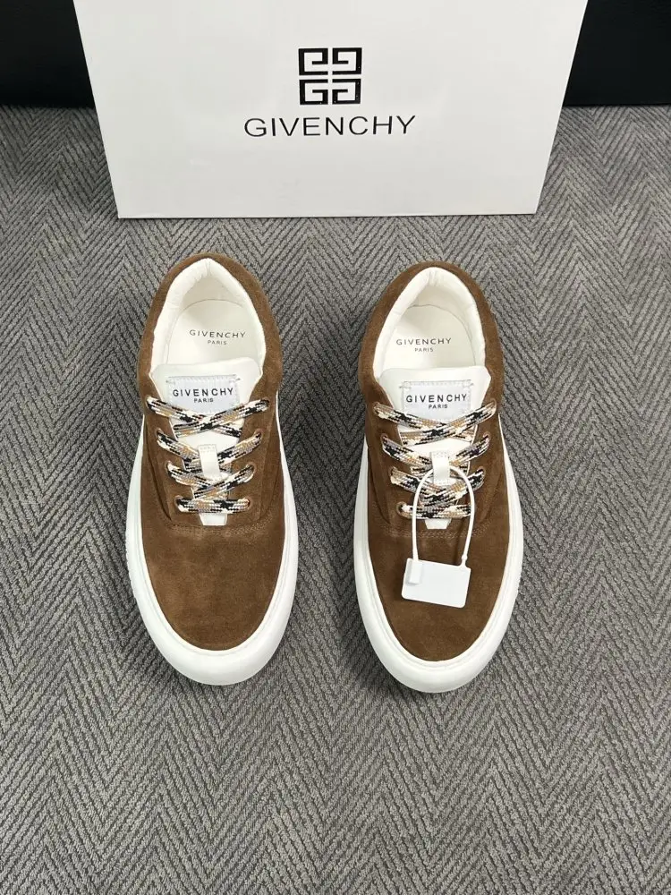 Givenchy Sneakers men's — Photo 3
