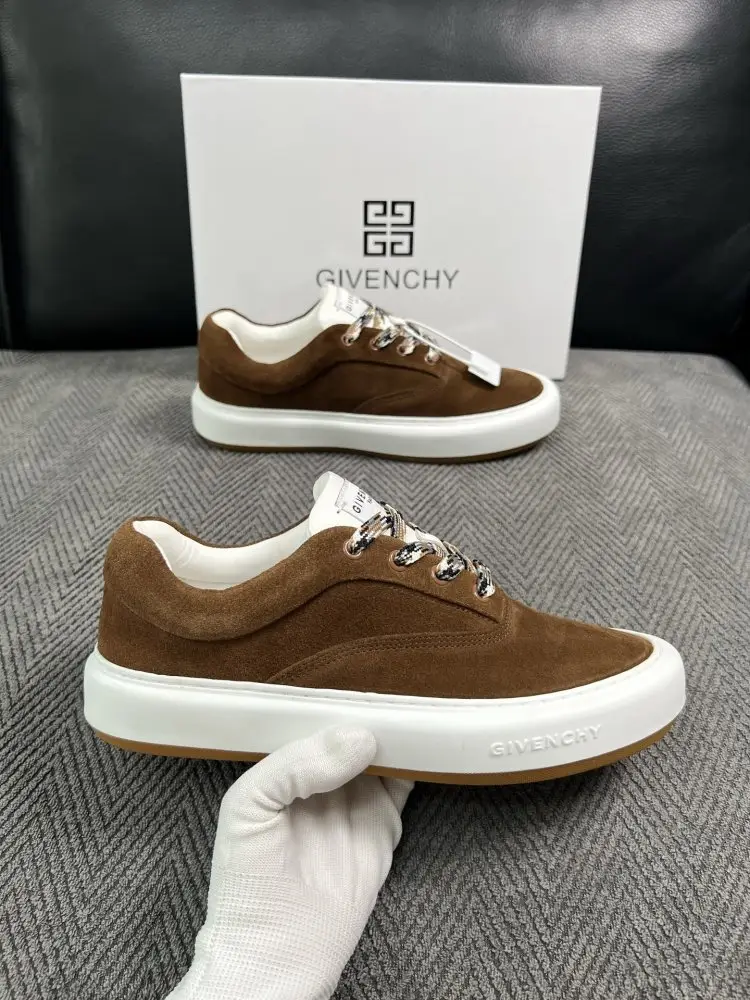 Givenchy Sneakers men's — Photo 4