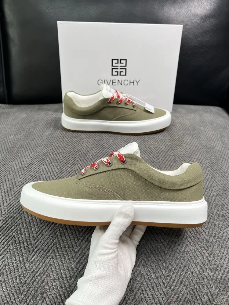 Givenchy Кроссовки мужские — Фото 5