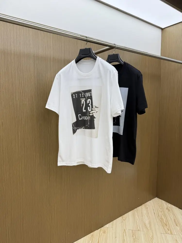 Givenchy — Футболка чоловіча