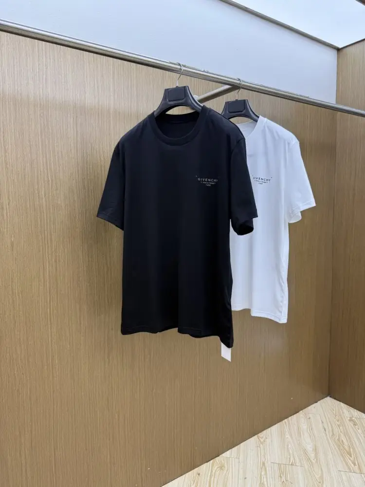 Givenchy — Футболка чоловіча