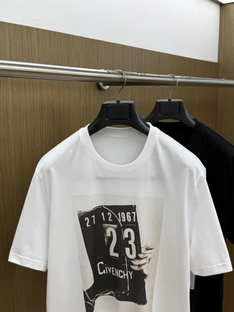 Givenchy Футболка чоловіча — Фото 2
