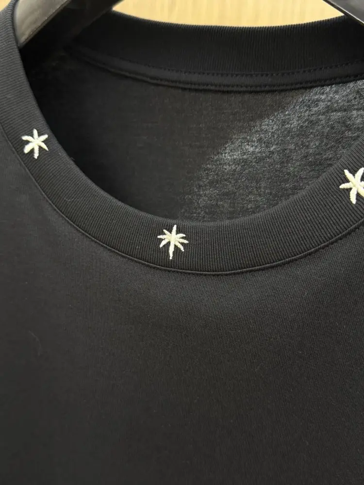 Givenchy T-shirt men's — Photo 4