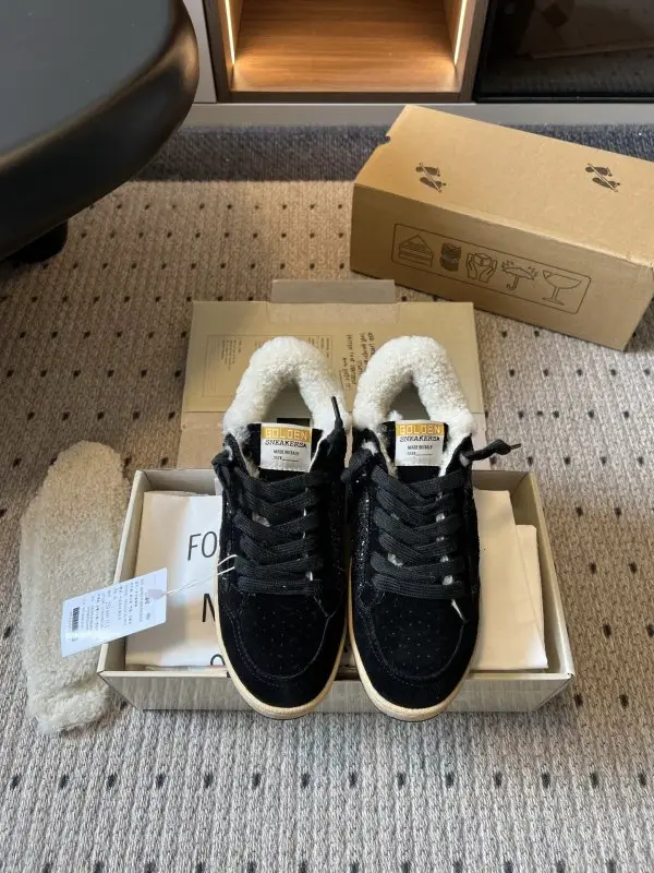 GGDB Sneakers women's on fur — Photo 2