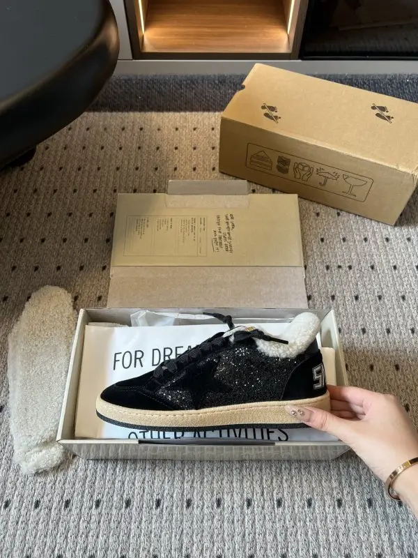 GGDB Sneakers women's on fur — Photo 5