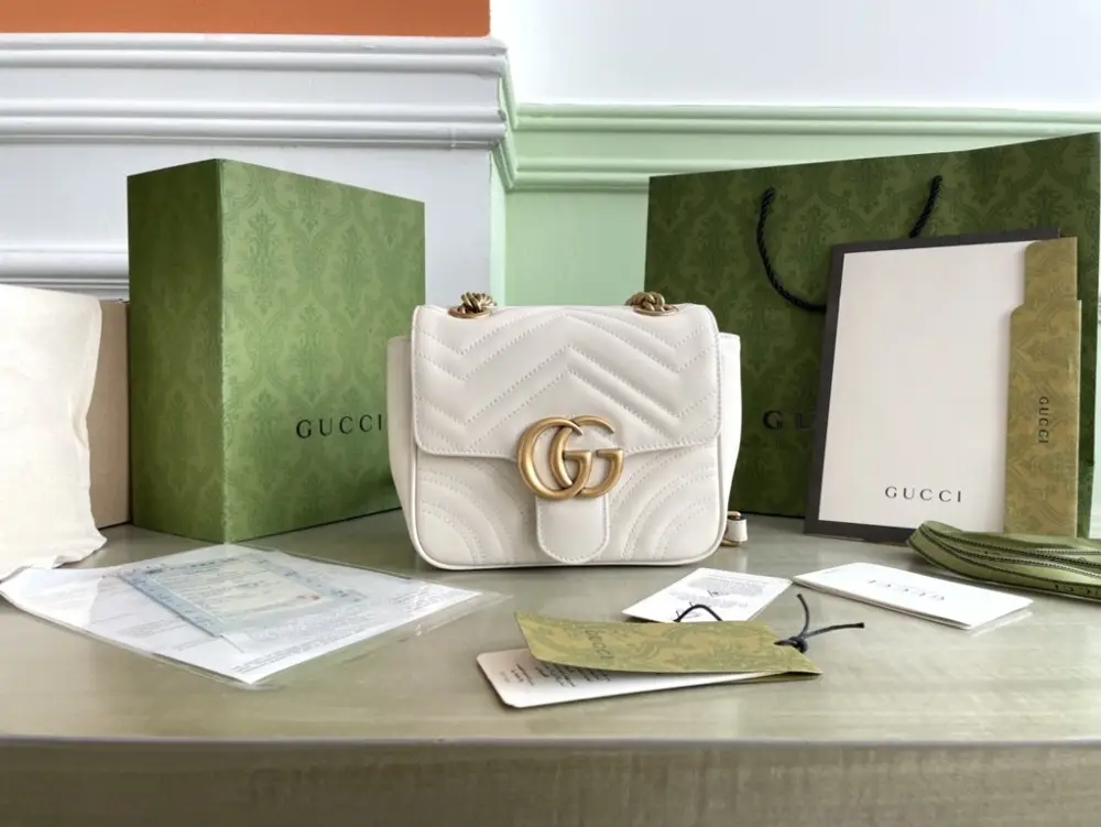 Gucci — Сумка через плечо GG Marmont