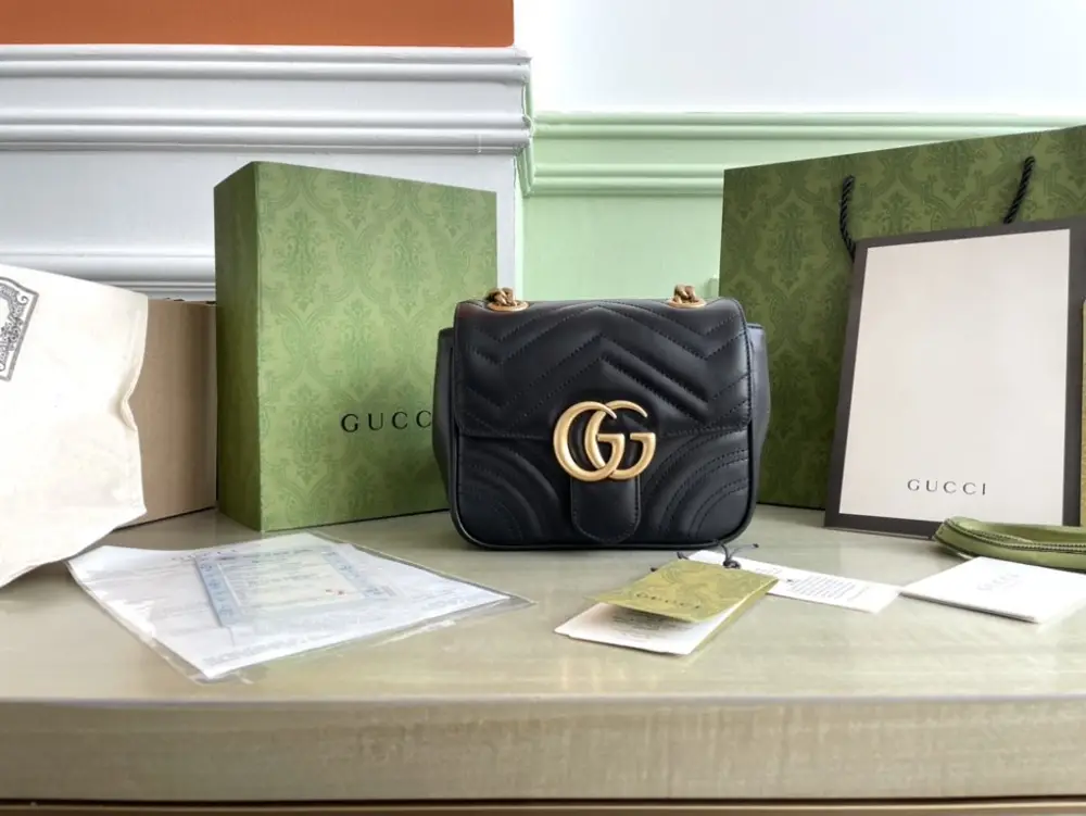 Gucci — Сумка через плечо GG Marmont