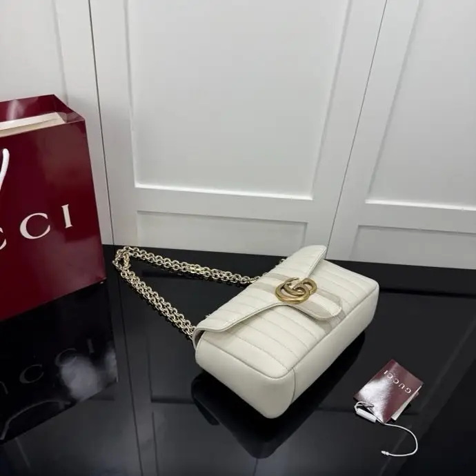 Gucci A bag GG Marmont 26 cm — Photo 3