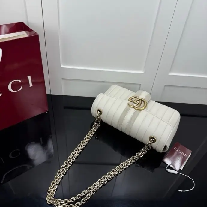 Gucci A bag GG Marmont 26 cm — Photo 5