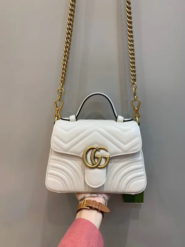 Gucci — Сумка GG Marmont mini 21 см
