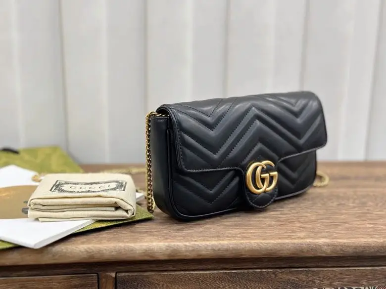Gucci Сумка GG Marmont Mini 21 см — Фото 3