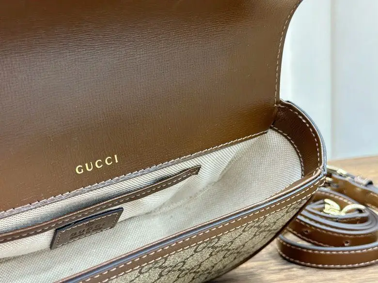 Gucci Сумка-сідло Saddle 22 см — Фото 5