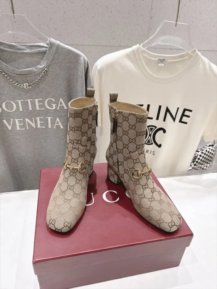 Gucci — Ankle boots Bombshell from sharp the toe and high heel