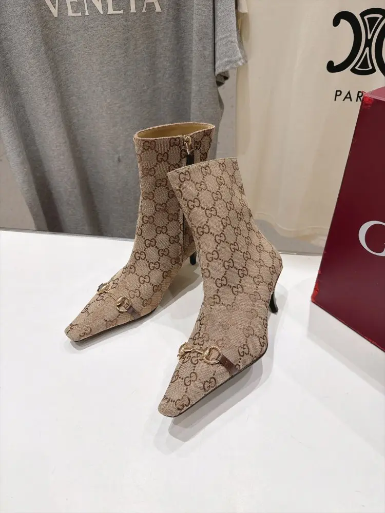 Gucci Ботильйони Bombshell з гострим носком і високим каблуком — Фото 3