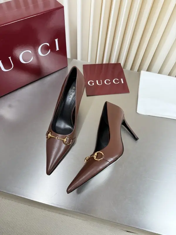 Gucci — Classic shoes Gucci from sharp the toe and a metal buckle