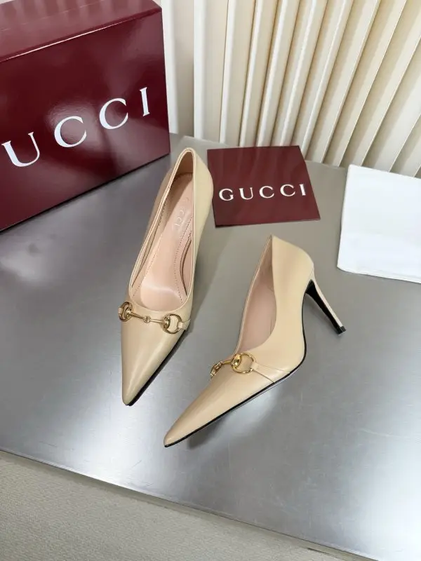 Gucci — Classic shoes Gucci from sharp the toe and a metal buckle