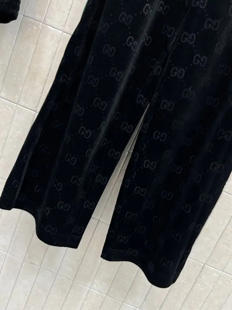 Gucci Костюм женский — Фото 3