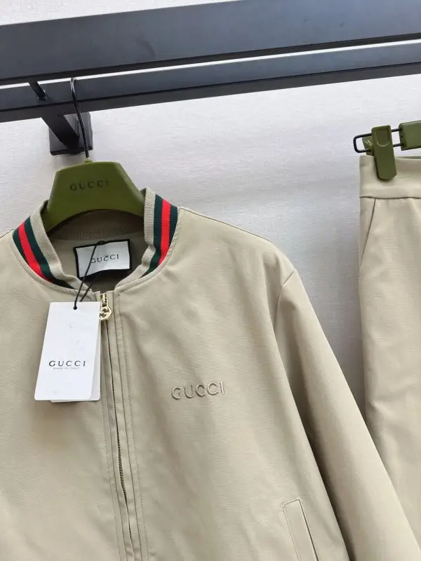 Gucci Костюм женский — Фото 4