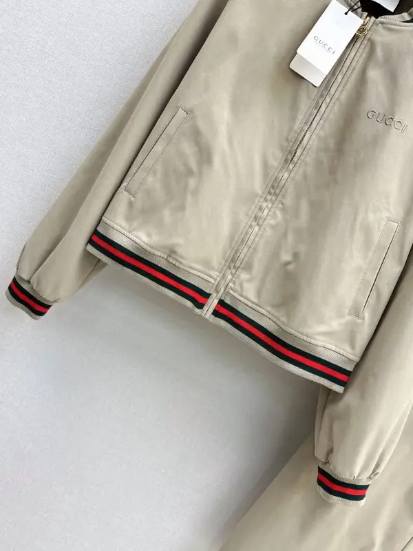Gucci Костюм женский — Фото 5