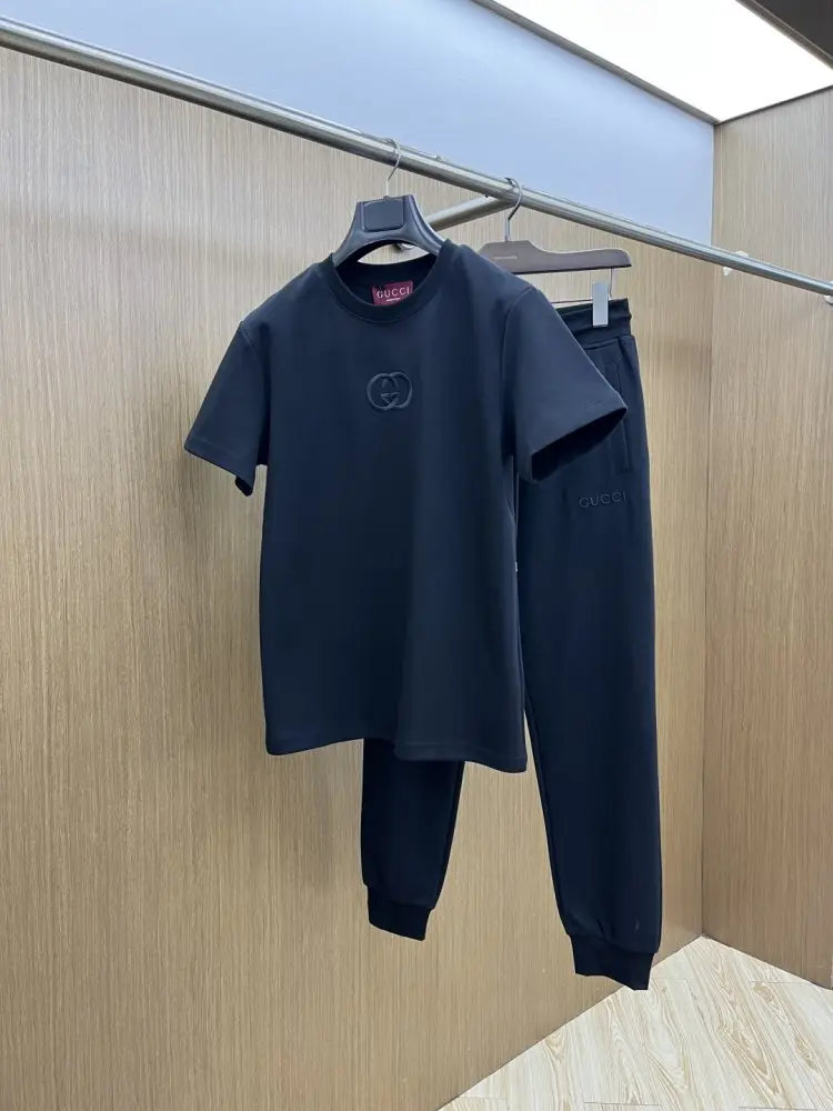 Gucci — Costume мужчкой sports