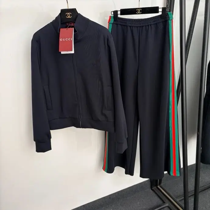 Gucci — Костюм спортивный женский