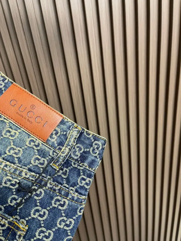 Gucci Джинси чоловічі — Фото 3