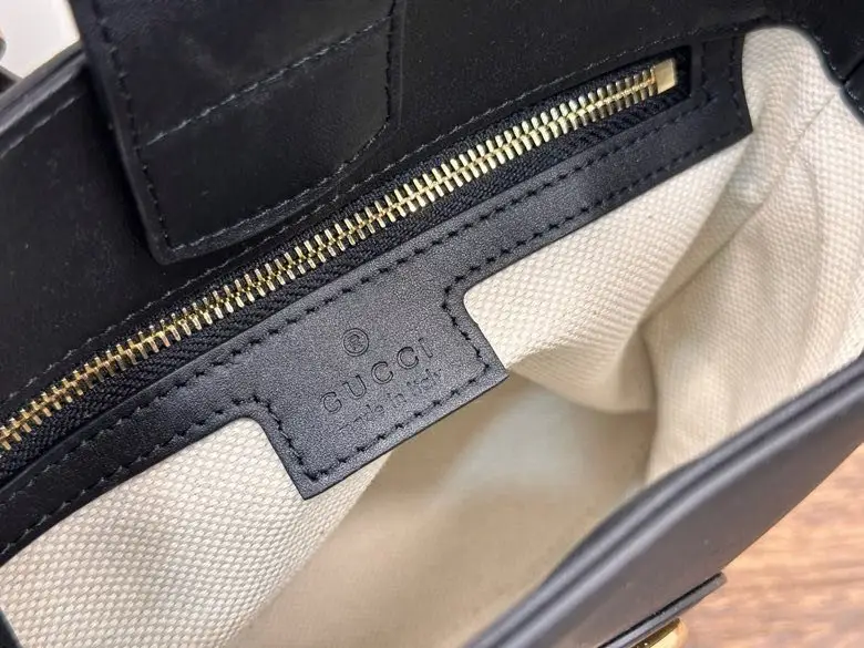 Gucci Кожаная сумка ведро 18 см — Фото 4