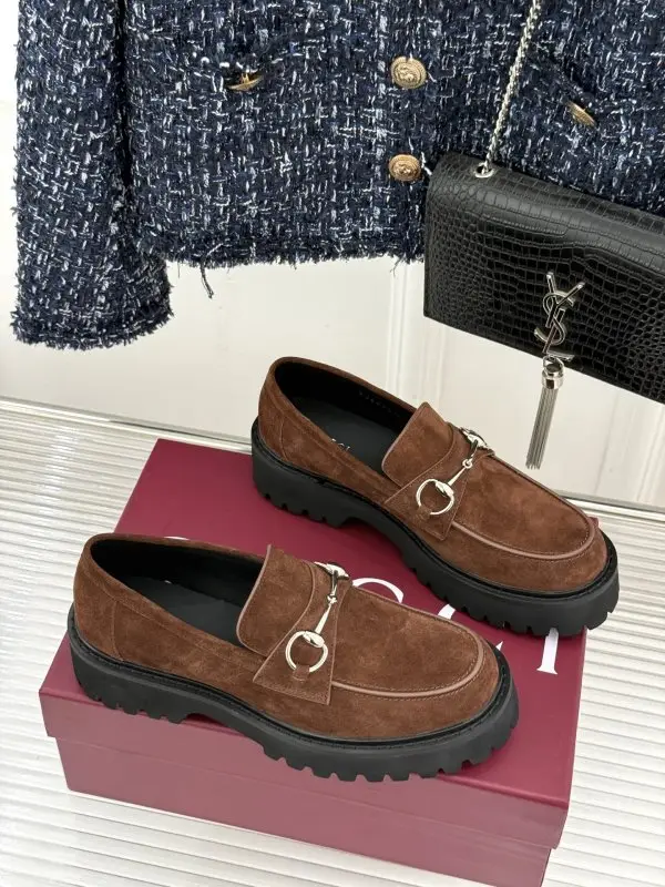 Gucci Лоферы на платформі з пряжкою — Фото 3