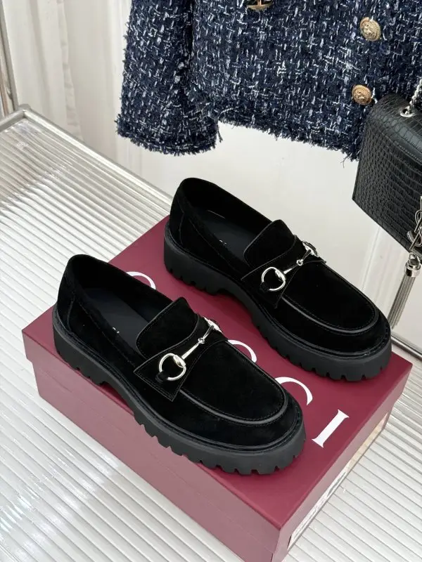 Gucci Лоферы на платформі з пряжкою — Фото 3