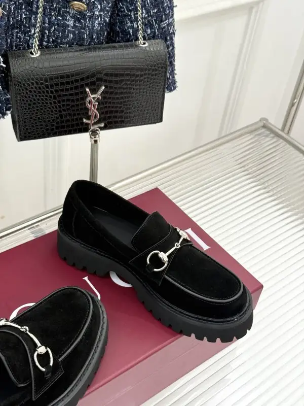 Gucci Лоферы на платформі з пряжкою — Фото 5