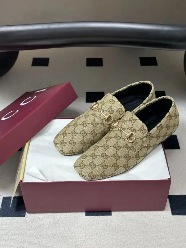 Gucci Лоферы women's from buckle Horsebit — Photo 5