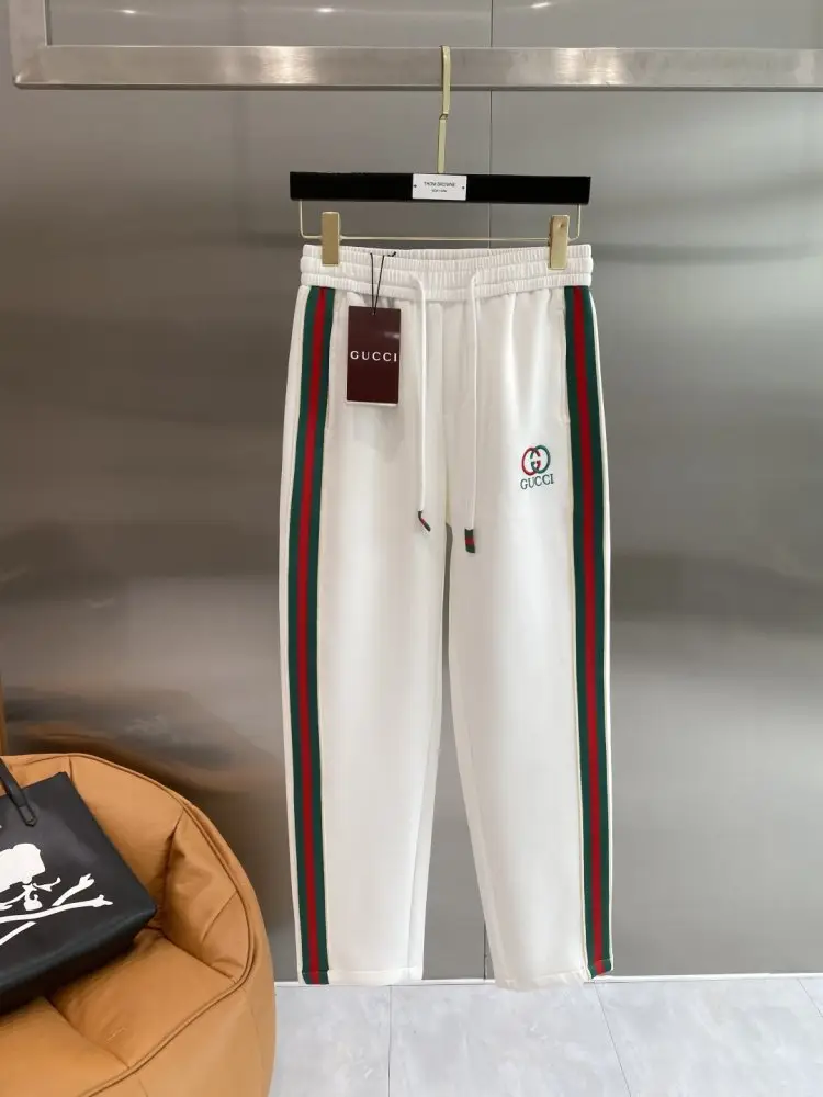 Gucci — Pants sport men's