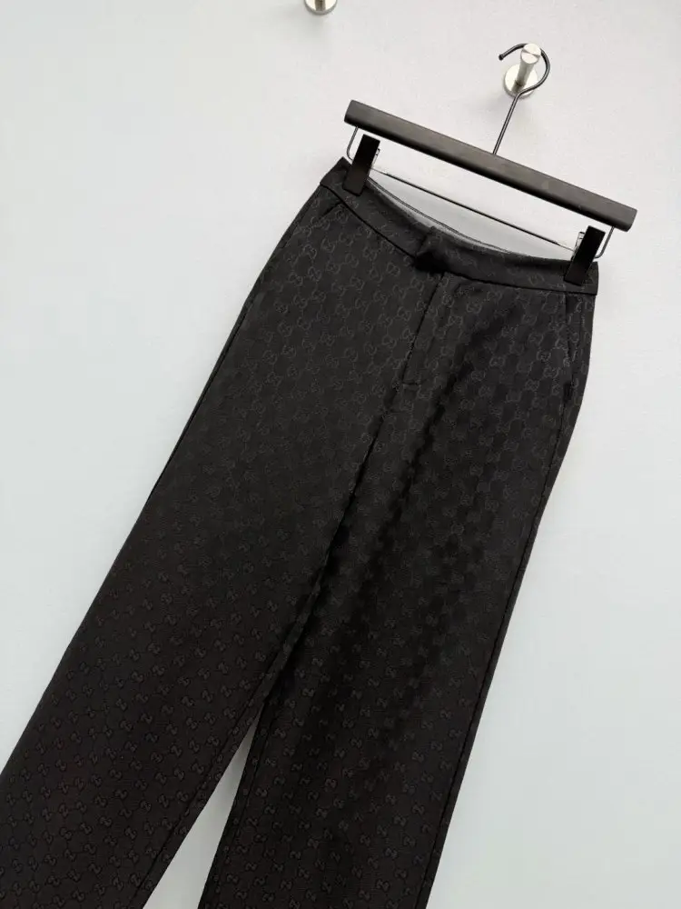 Gucci Pants women's — Photo 4