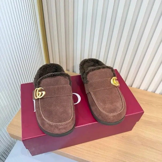 Gucci Щлепанцы — Photo 2