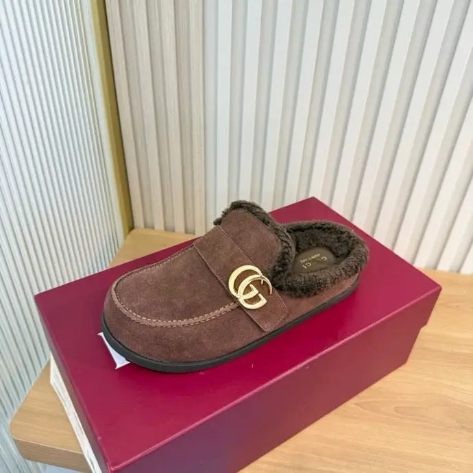 Gucci Щлепанцы — Photo 3