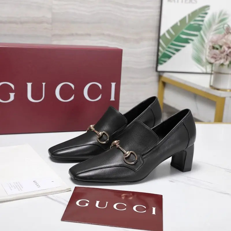 Gucci — Туфлі на високому підборах