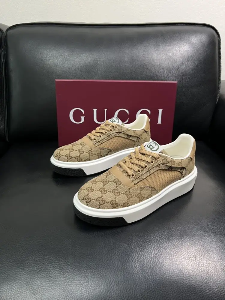 Gucci Кросівки чоловічі — Фото 2