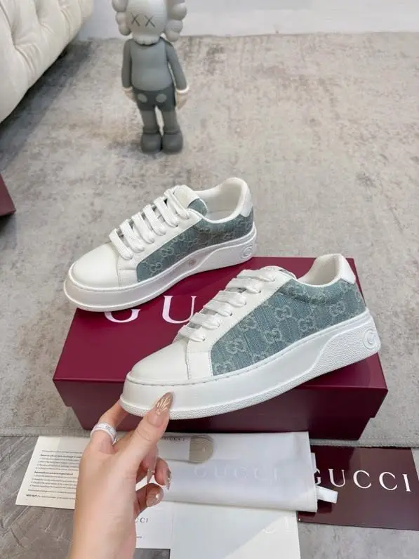 Gucci — Кросівки жіночі