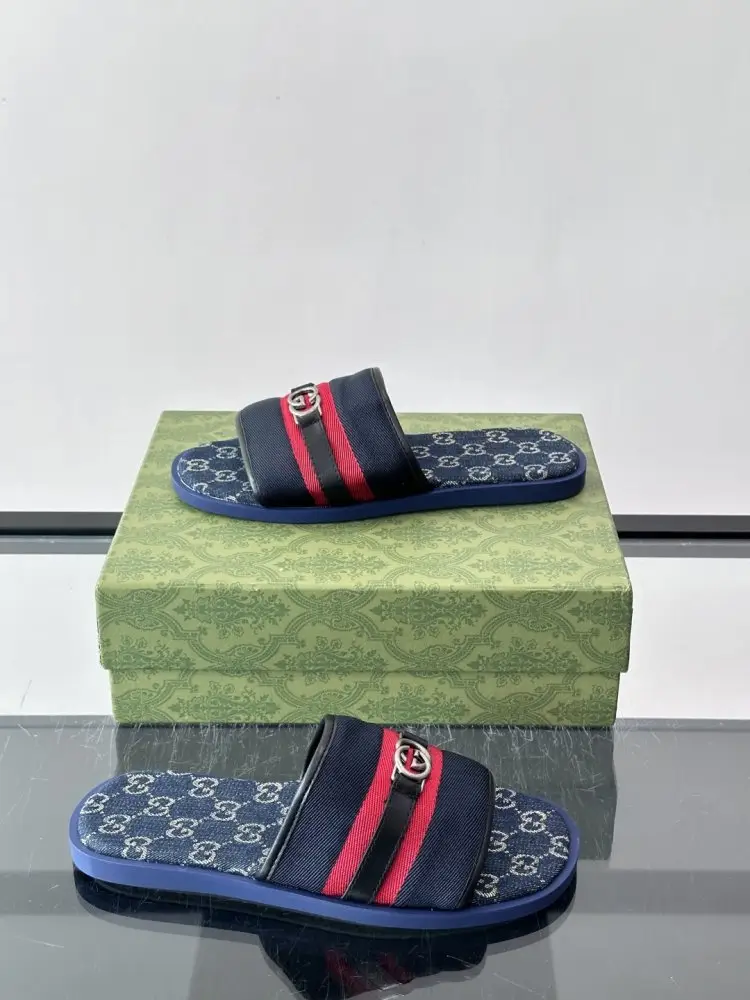 Gucci Шльопанці чоловічі — Фото 4