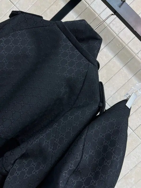 Gucci Тренч женский — Фото 4