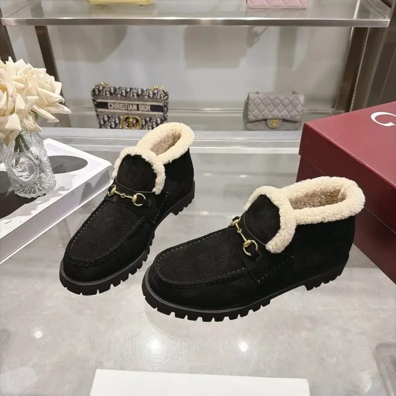 Gucci — Зимние женские замшевые туфли