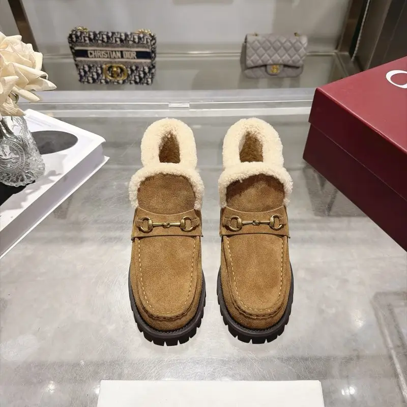 Gucci Зимние женские замшевые туфли — Фото 2