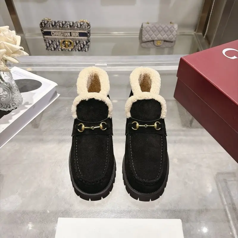 Gucci Winter women's suede shoes — Photo 2