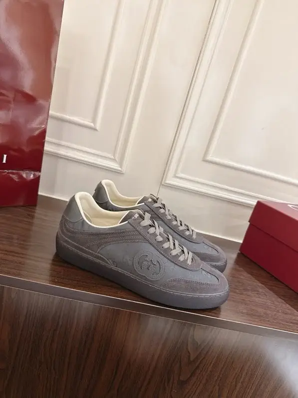 Gucci Жіночі кросівки Gucci Double G — Фото 2