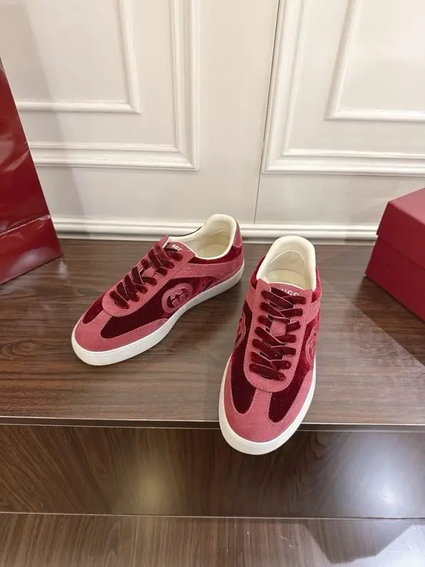 Gucci Жіночі кросівки Gucci Double G — Фото 4